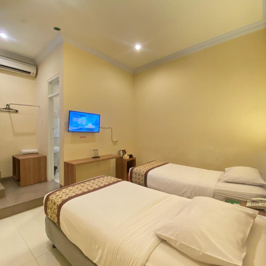 Riverstone Hotel & Cottage Batu  Luaran gambar