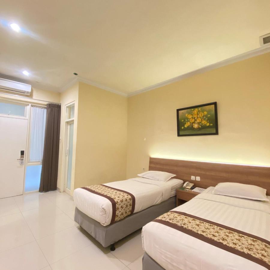 Riverstone Hotel & Cottage Batu  Luaran gambar