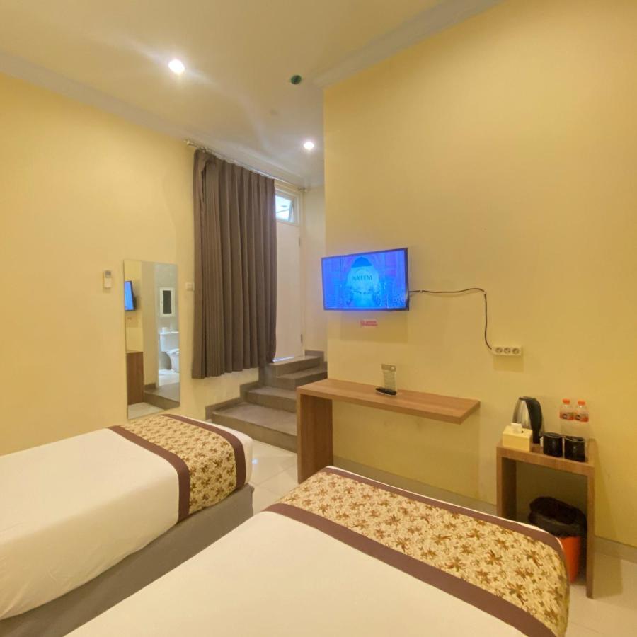 Riverstone Hotel & Cottage Batu  Luaran gambar