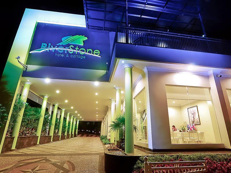 Riverstone Hotel & Cottage Batu  Luaran gambar