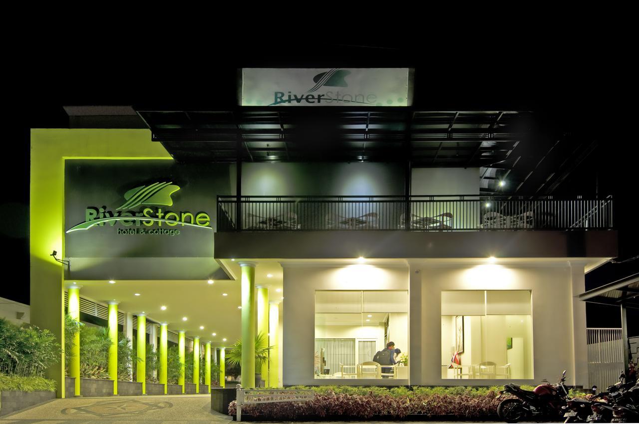 Riverstone Hotel & Cottage Batu  Luaran gambar