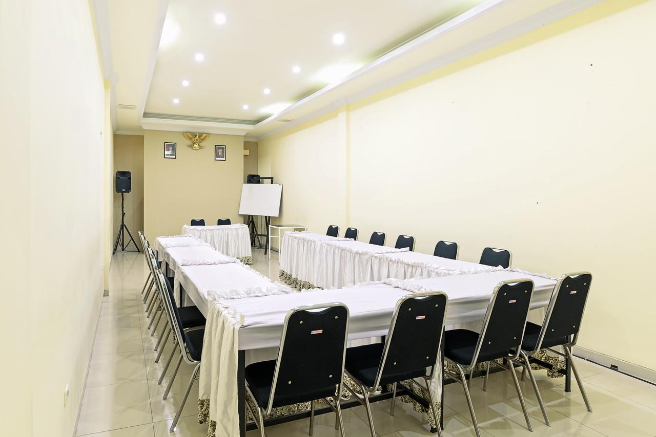 Riverstone Hotel & Cottage Batu  Luaran gambar